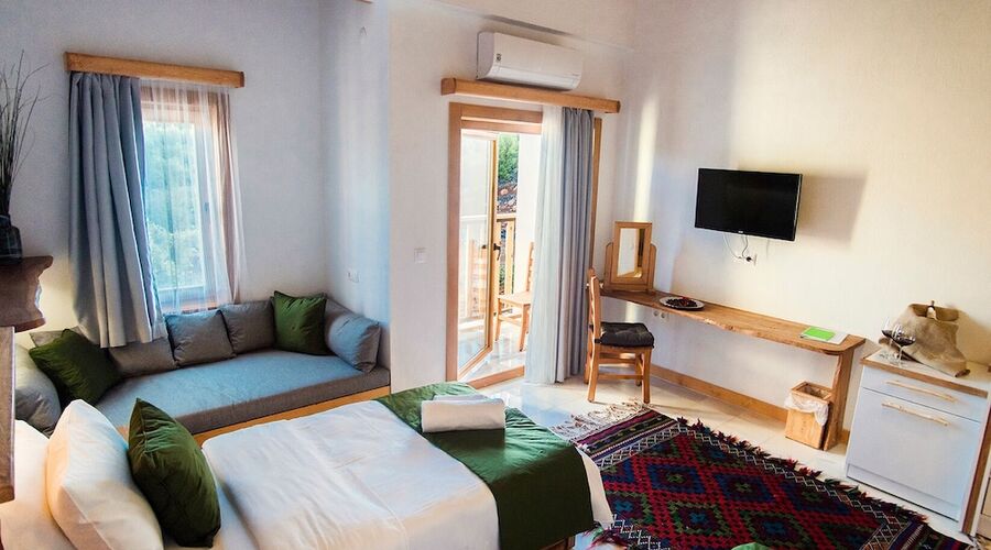 Yenice Vadi Dogal Yasam Koyu