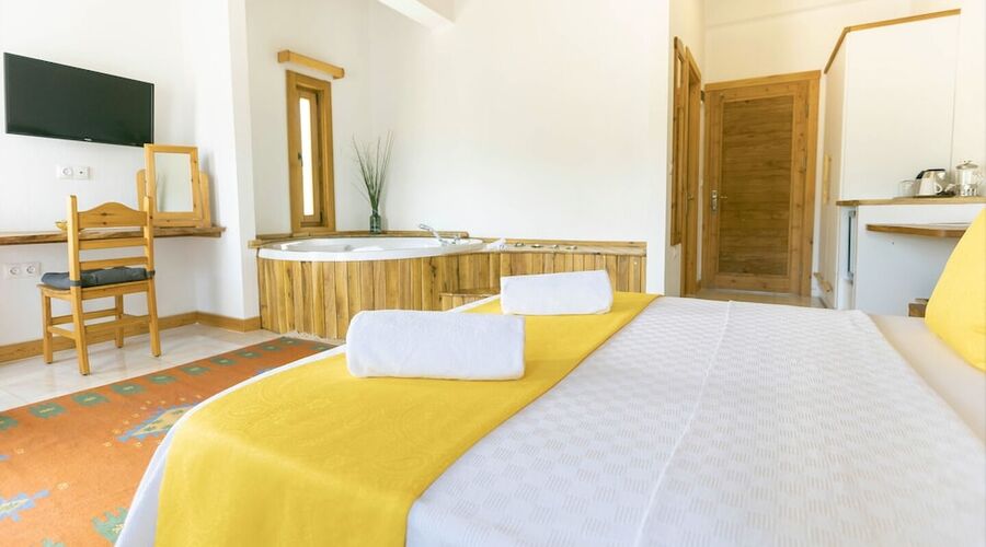 Yenice Vadi Dogal Yasam Koyu