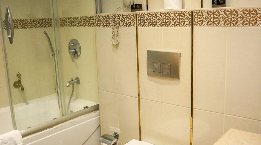 Black Bird Termal Otel