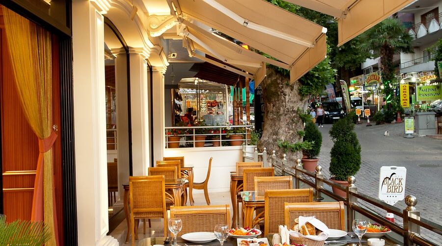 Black Bird Termal Otel