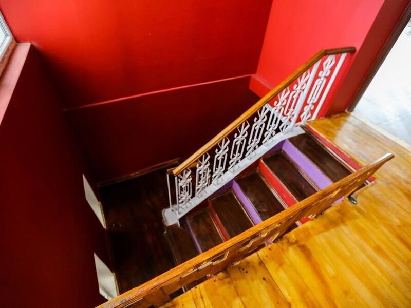 Van Backpackers Hostel