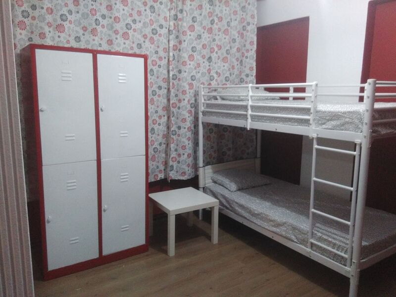 Van Backpackers Hostel