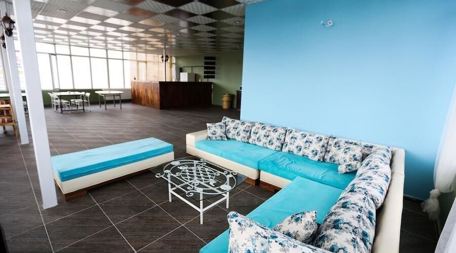 Van Backpackers Hostel