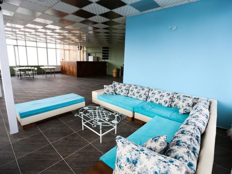 Van Backpackers Hostel