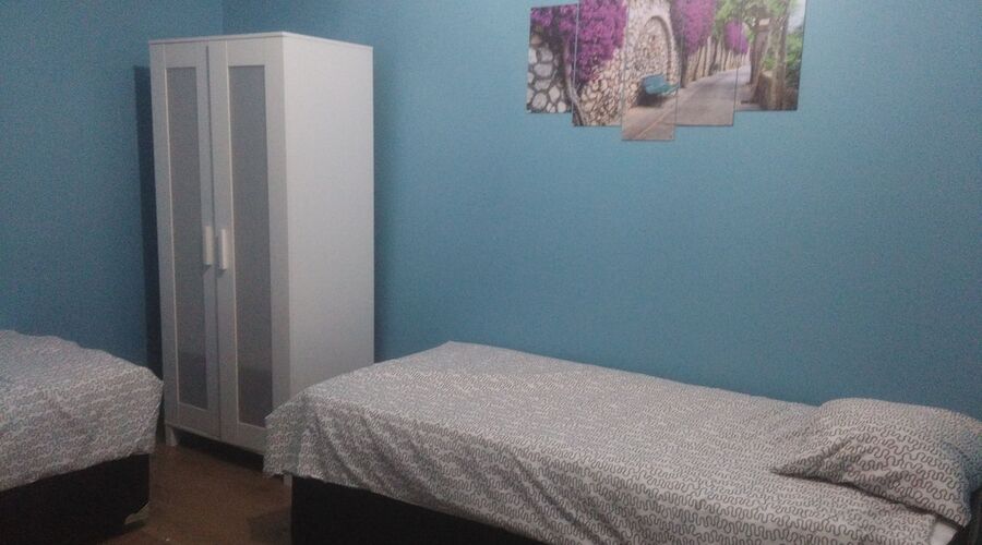 Van Backpackers Hostel