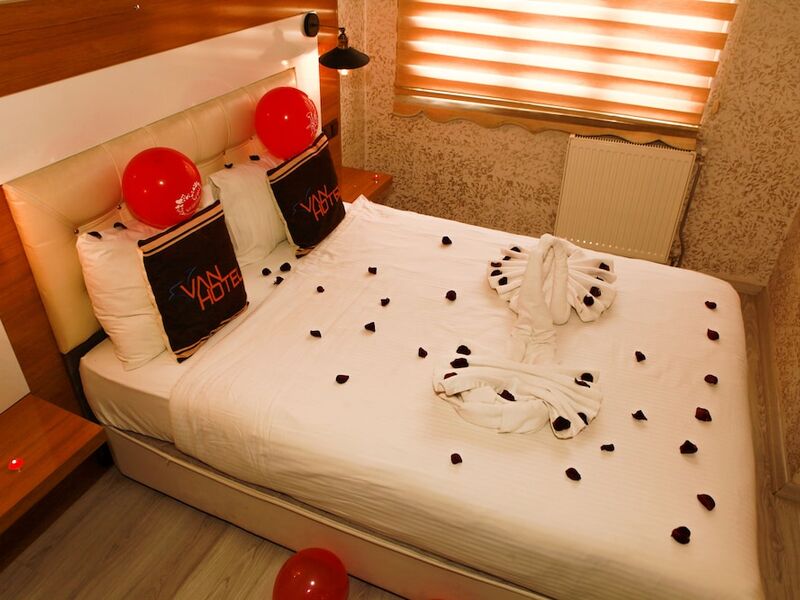 Van Hotel