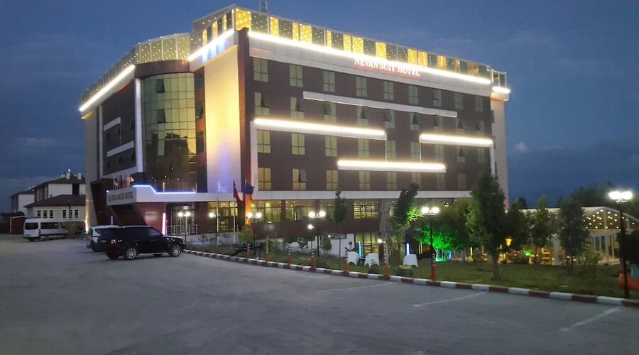 Nevan Suite Hotel