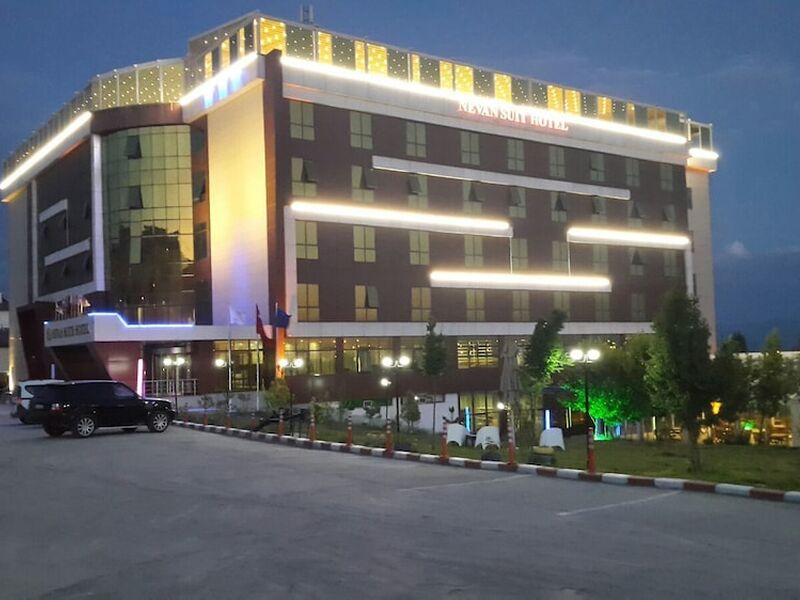 Nevan Suite Hotel