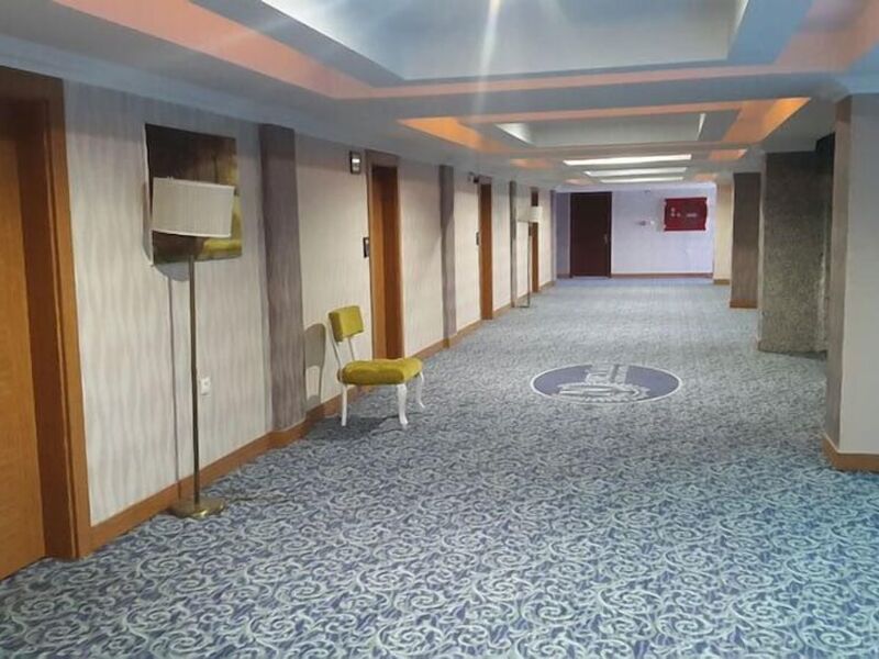 Nevan Suite Hotel
