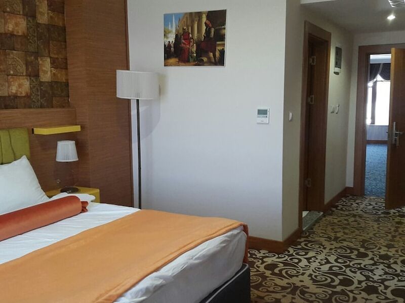 Nevan Suite Hotel