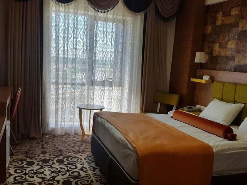 Nevan Suite Hotel