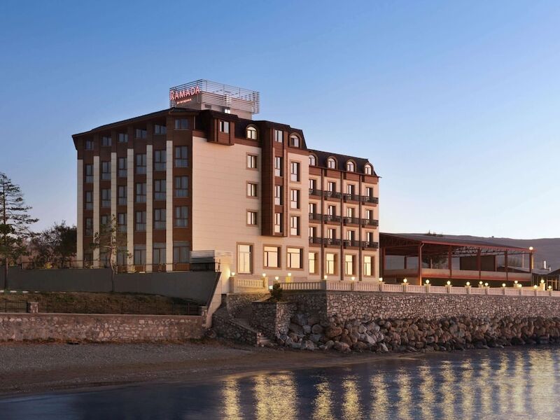 Ramada by Wyndham Van