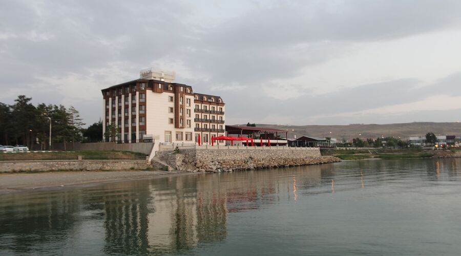 Ramada by Wyndham Van