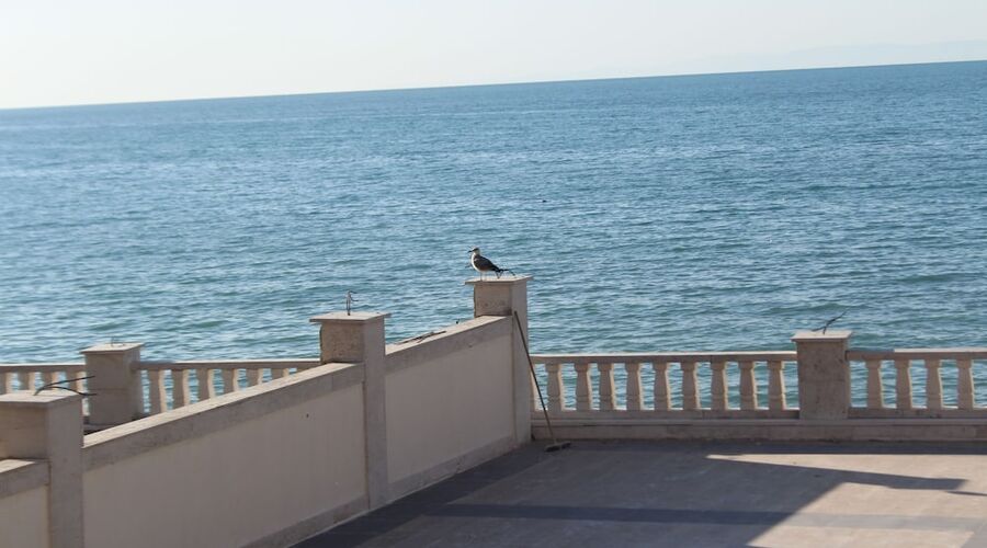 Ramada by Wyndham Van