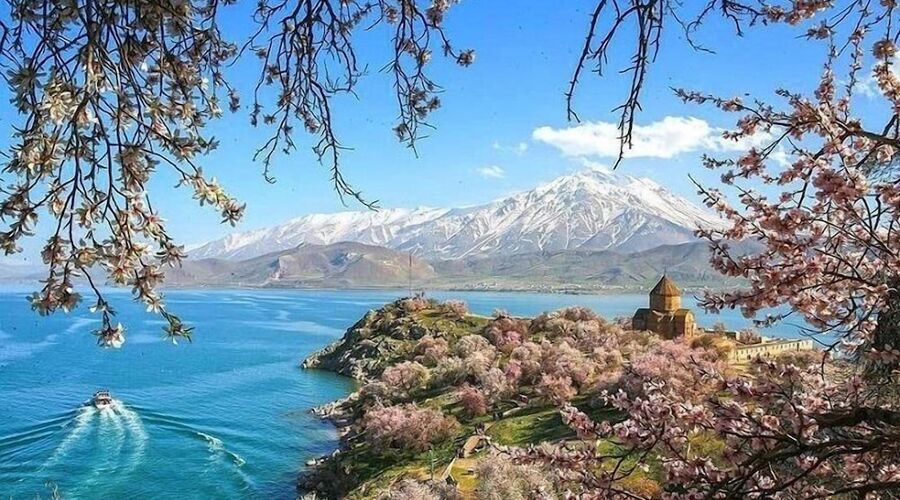 Ramada by Wyndham Van