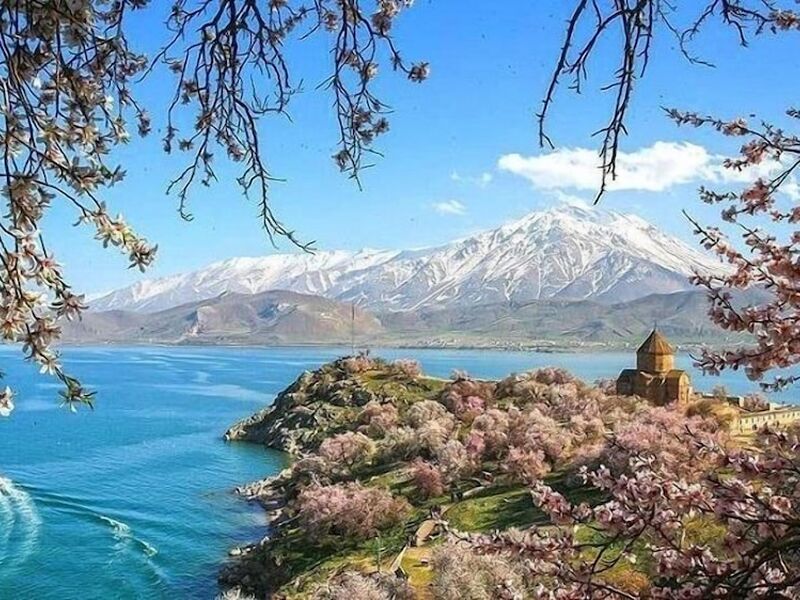 Ramada by Wyndham Van