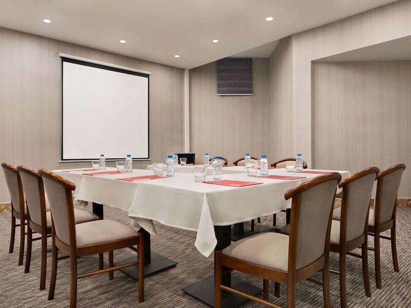 Ramada by Wyndham Van