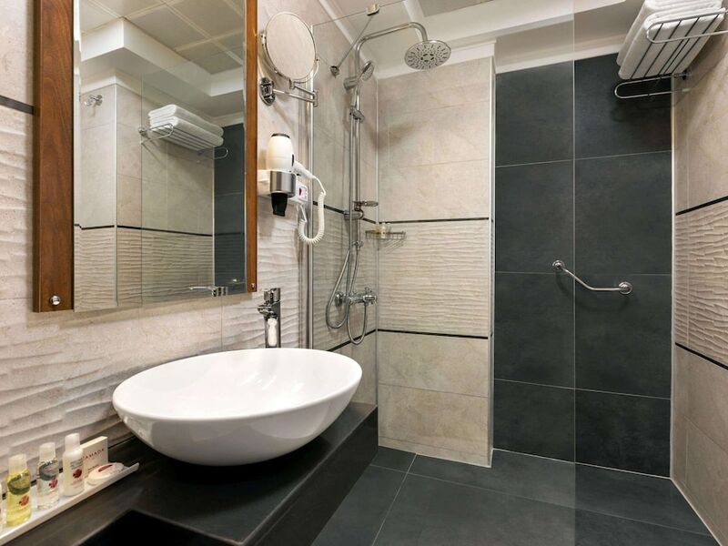 Ramada by Wyndham Van