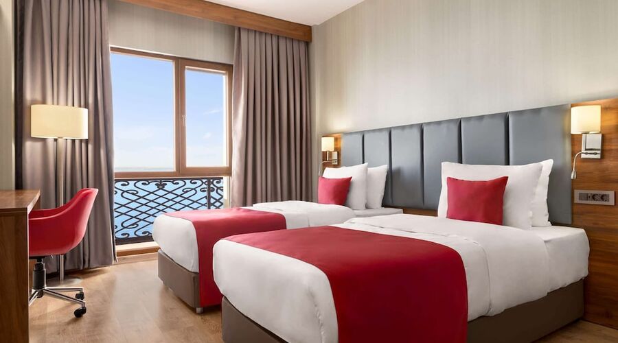 Ramada by Wyndham Van