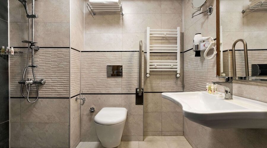 Ramada by Wyndham Van