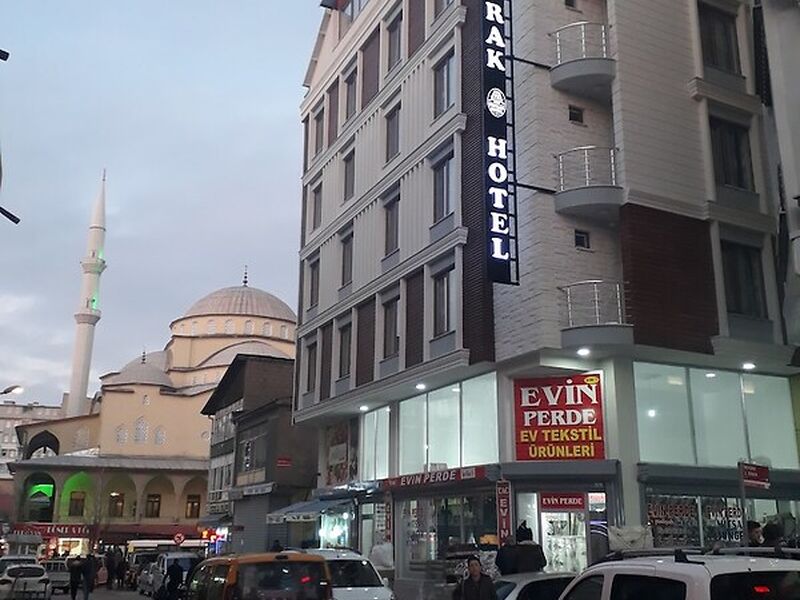 Toprak Hotel