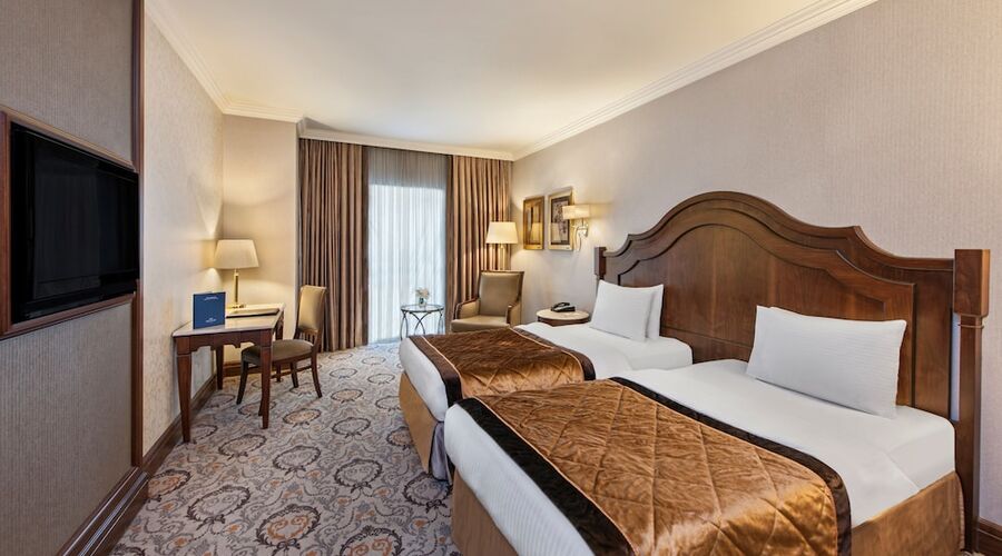 Elite World Van Hotel