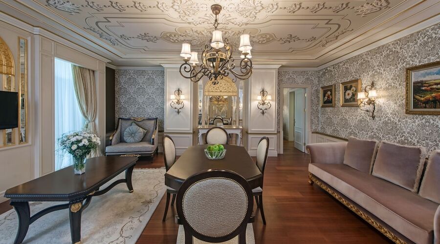 Elite World Van Hotel