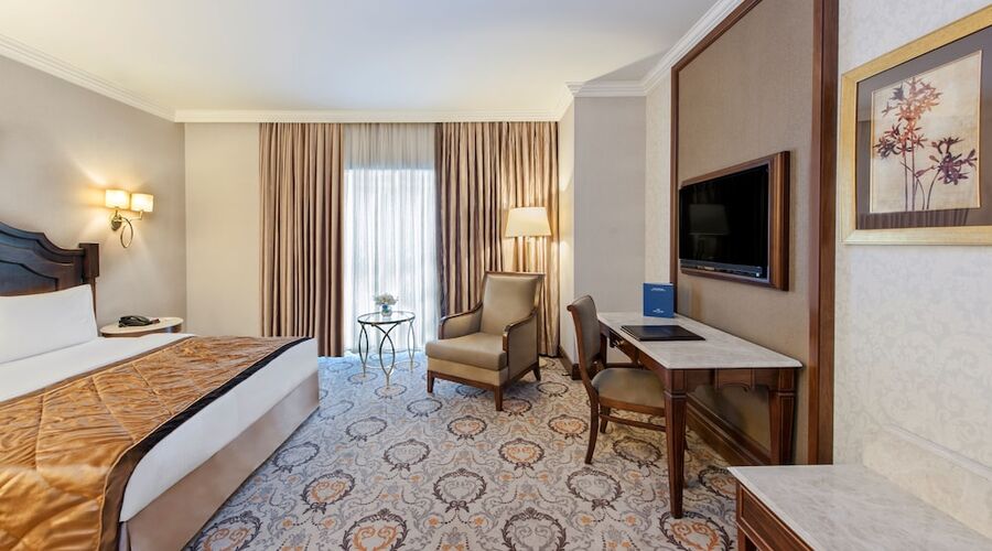 Elite World Van Hotel