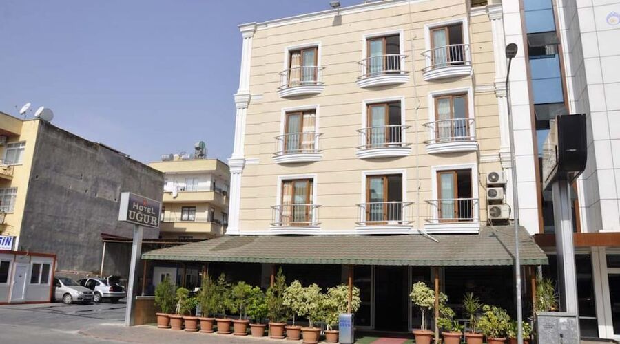 Ugur Hotel