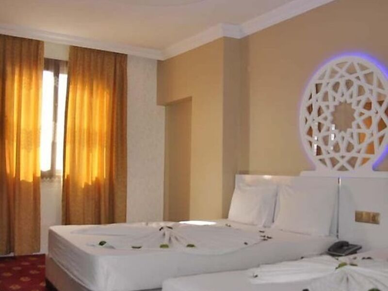 Ugur Hotel