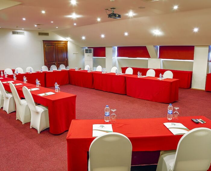 İstanbul Airport Durusu Club Hotel