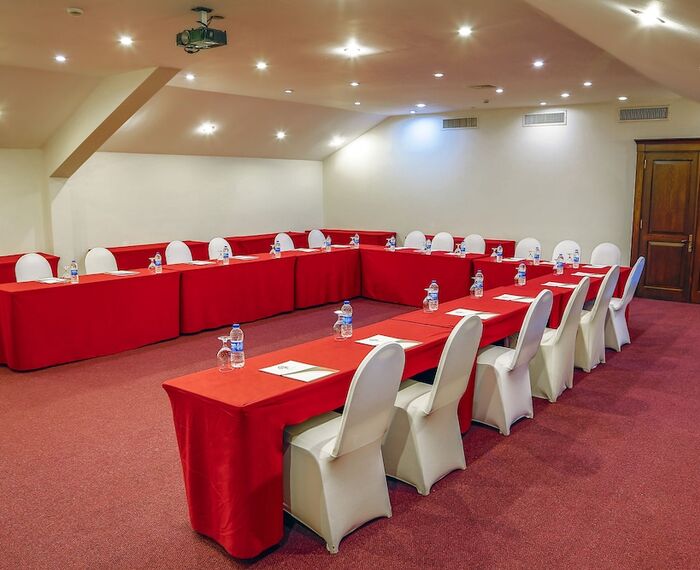 İstanbul Airport Durusu Club Hotel