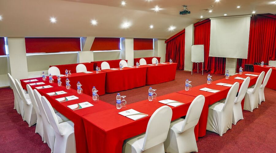 İstanbul Airport Durusu Club Hotel