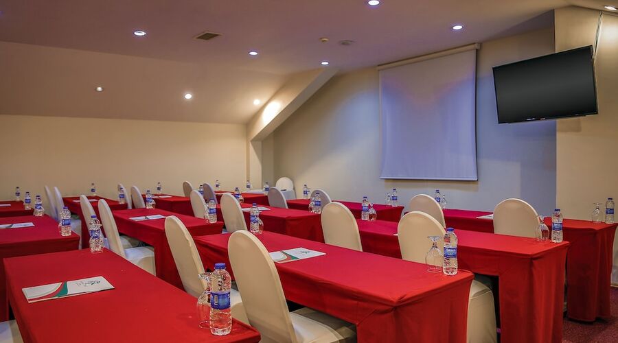 İstanbul Airport Durusu Club Hotel