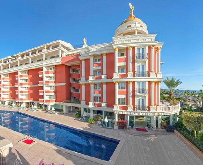 ANTIQUE ROMAN PALACE