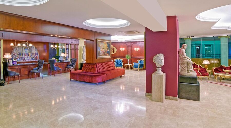 ANTIQUE ROMAN PALACE