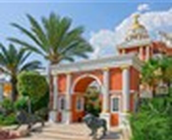 ANTIQUE ROMAN PALACE