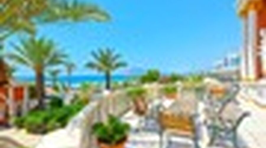 ANTIQUE ROMAN PALACE