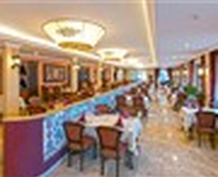 ANTIQUE ROMAN PALACE