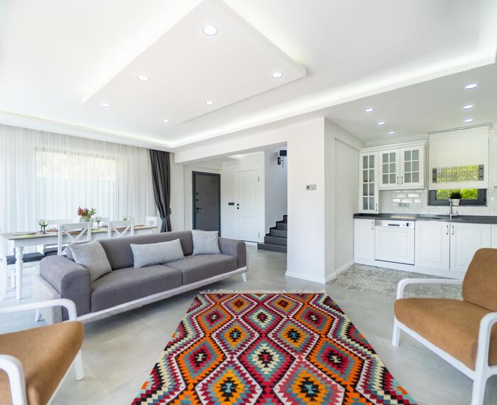 ADONiS HOTEL
