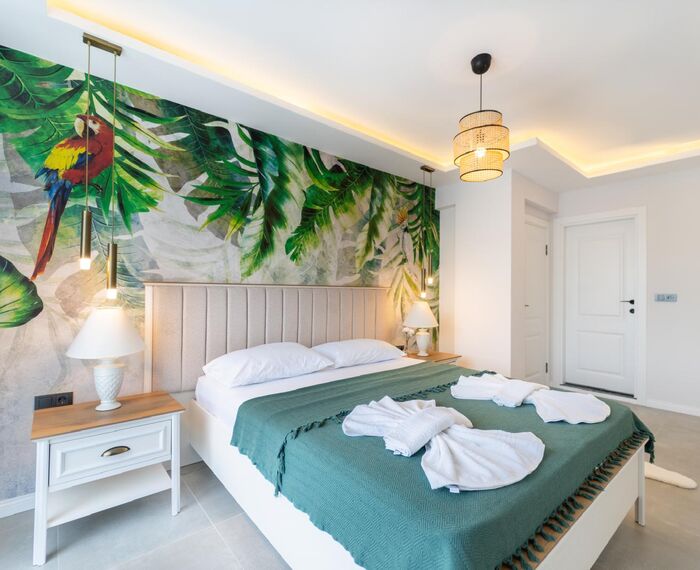 ADONiS HOTEL