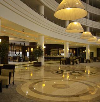 THE MAXIM RESORT HOTEL