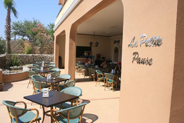 LOCEANICA BEACH RESORT