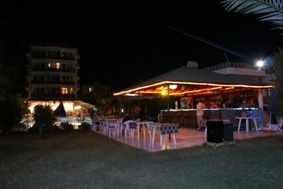 HAPPY DREAMS BEACH HOTEL