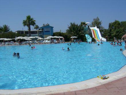 MAJESTY PALM BEACH HOTEL