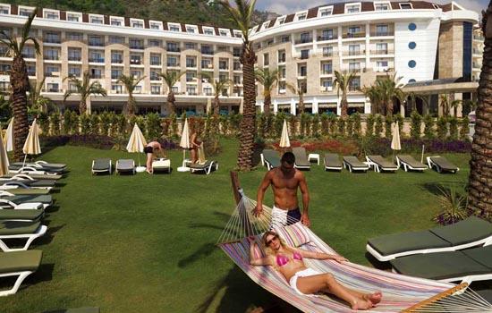 SUNLAND RESORT & SPA HOTEL