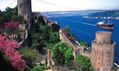 Cumhuriyet Bayramı, Bir İstanbul Masalı