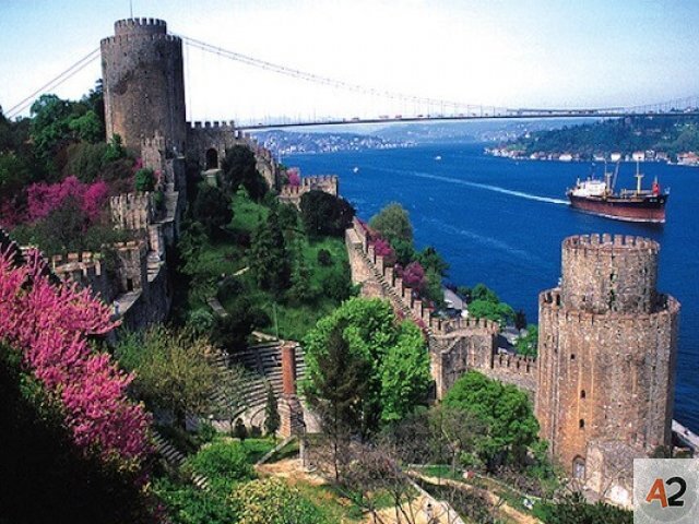 Cumhuriyet Bayramı, Bir İstanbul Masalı